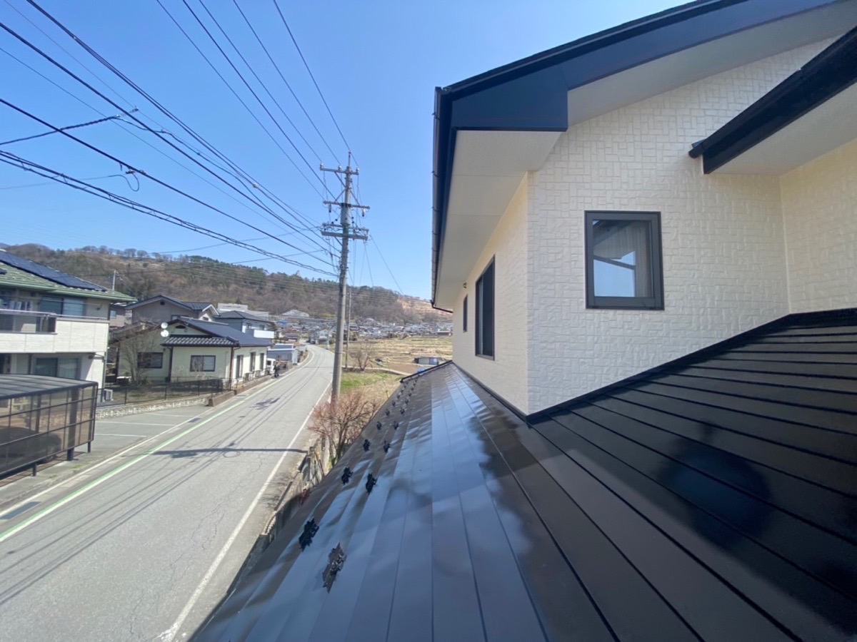 長野県小諸市　H様邸　屋根塗装工事　屋根塗装施工後