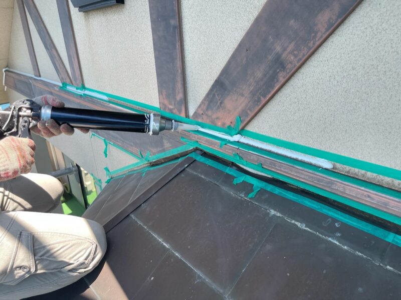 長野県塩尻市　M様邸　外壁・屋根塗装工事　塗装工事はコーキング工事も一緒に！