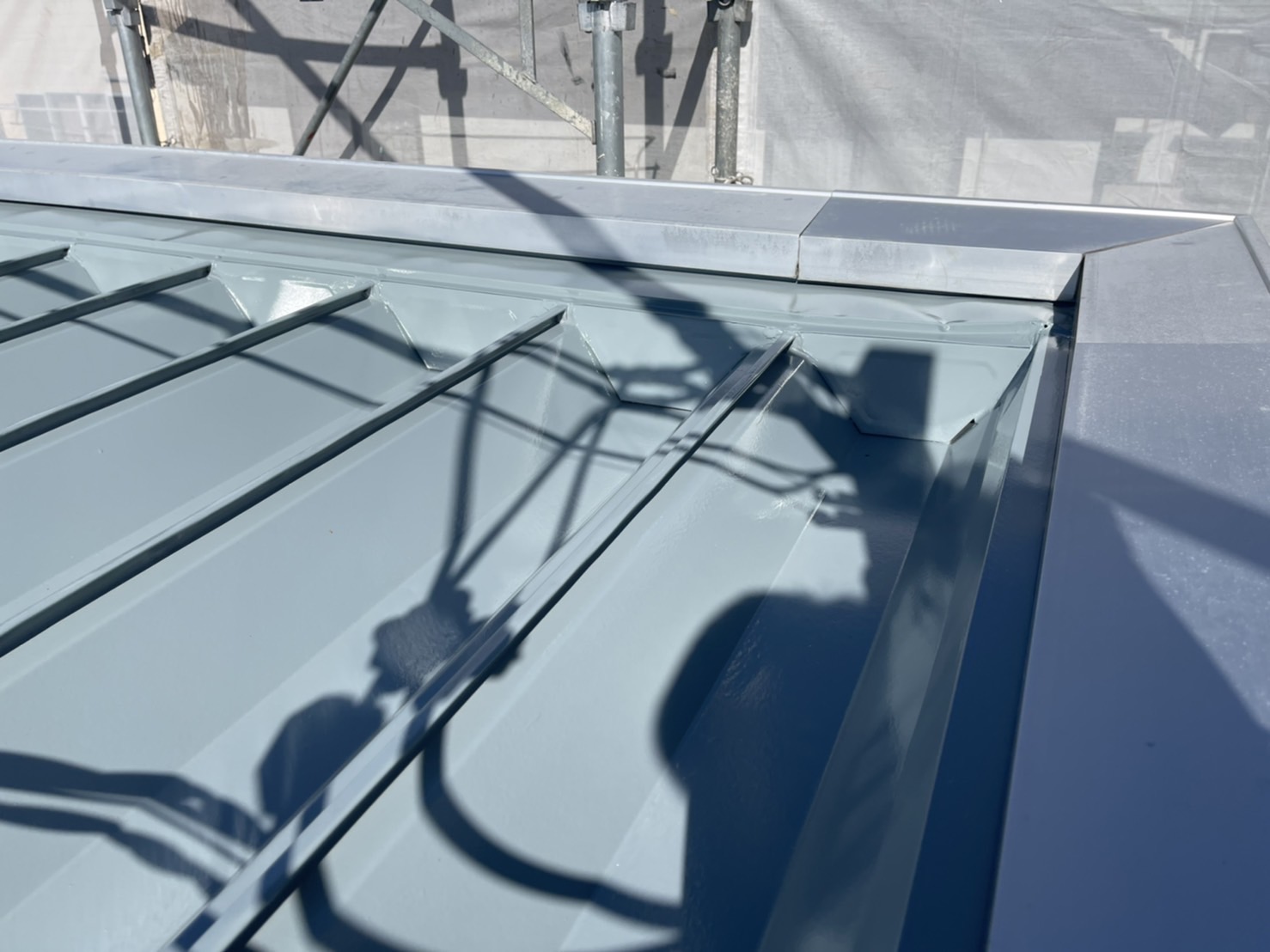 長野県松本市　アパート屋根・外壁塗装工事　金属屋根は定期的に塗装しましょう！