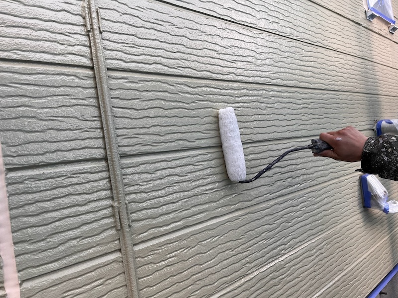 長野県松本市　S様邸　屋根塗装・外壁塗装工事　外壁の下塗り　シーラー塗布
