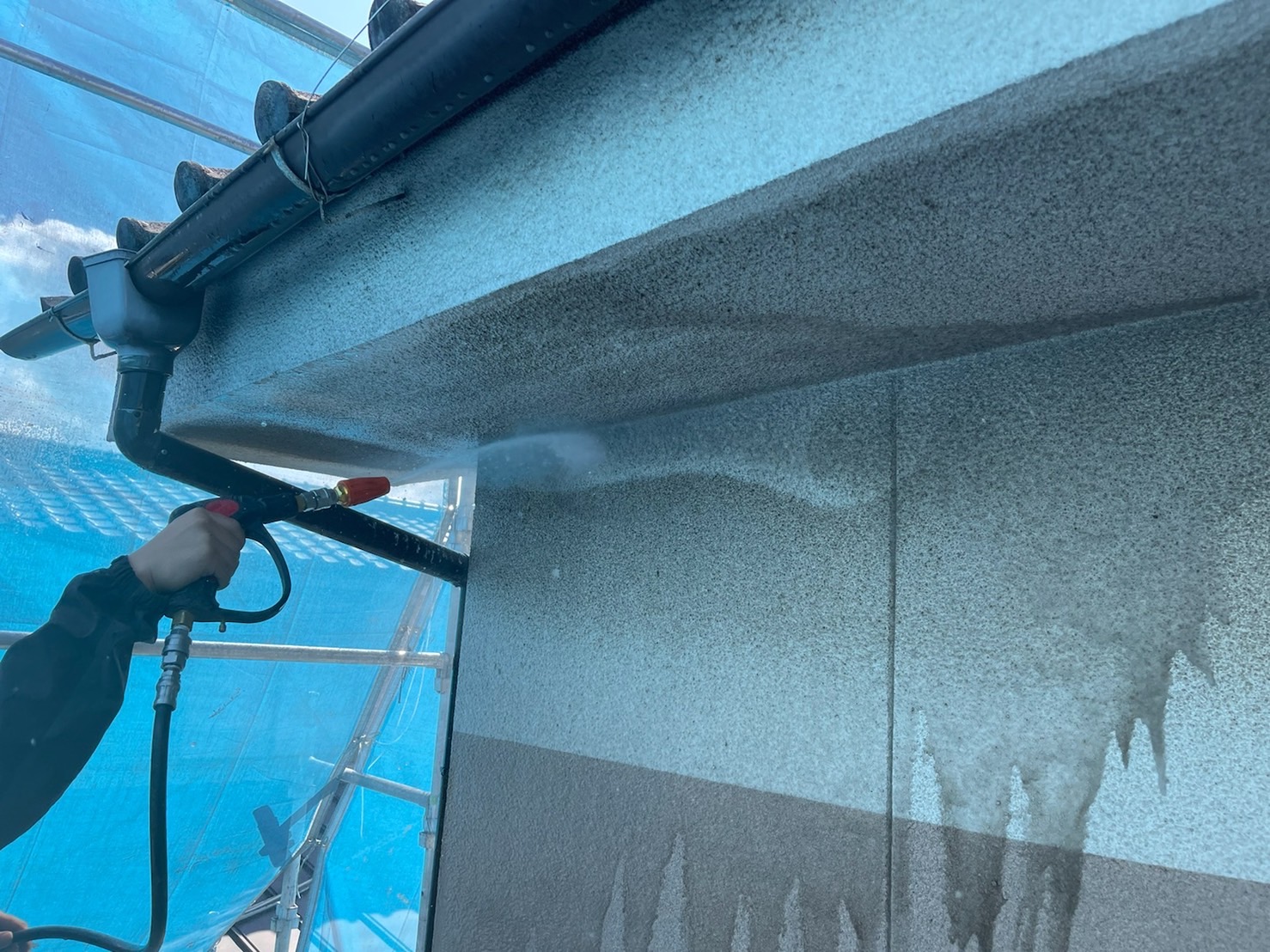 長野県塩尻市　T様邸　屋根塗装・外壁塗装工事　下地処理　高圧洗浄の目的