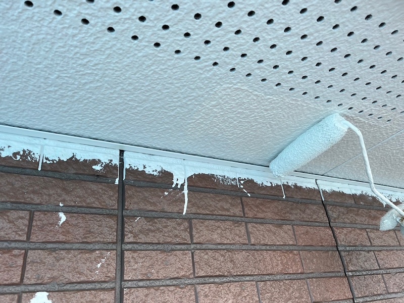 長野県松本市　K様邸　屋根塗装工事　付帯部　軒天井の塗装