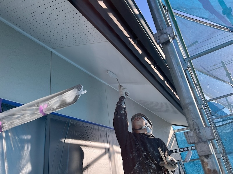 長野県松本市　S様邸　屋根・外壁塗装工事　軒天井の塗装