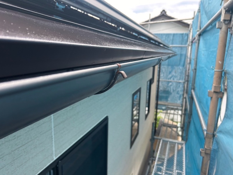 長野県上伊那郡辰野町｜ケレンとはどんな作業？軒樋の下地処理をレポート！