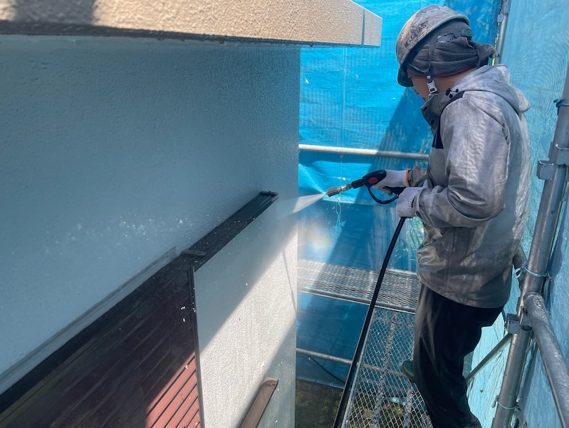 足場の組み立て設置を行いました!ご近所への配慮も徹底しております!|長野県松本市