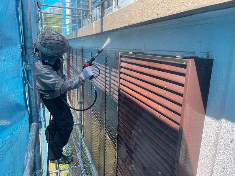 長野県松本市|塗装前の洗浄作業をレポート!洗浄中の注意点について