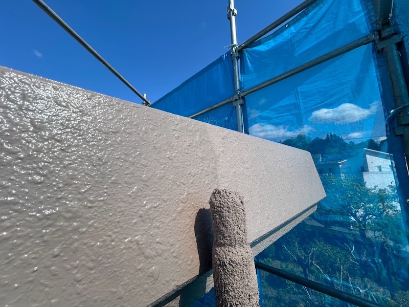 外壁・軒裏・軒先の中塗り工程をレポート!|長野県松本市