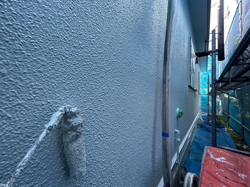 外壁・軒裏・軒先の中塗り工程をレポート!|長野県松本市