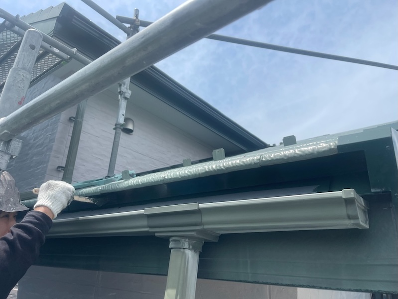 長野県松本市|塗装不要な屋根でも板金の塗装は必要です!