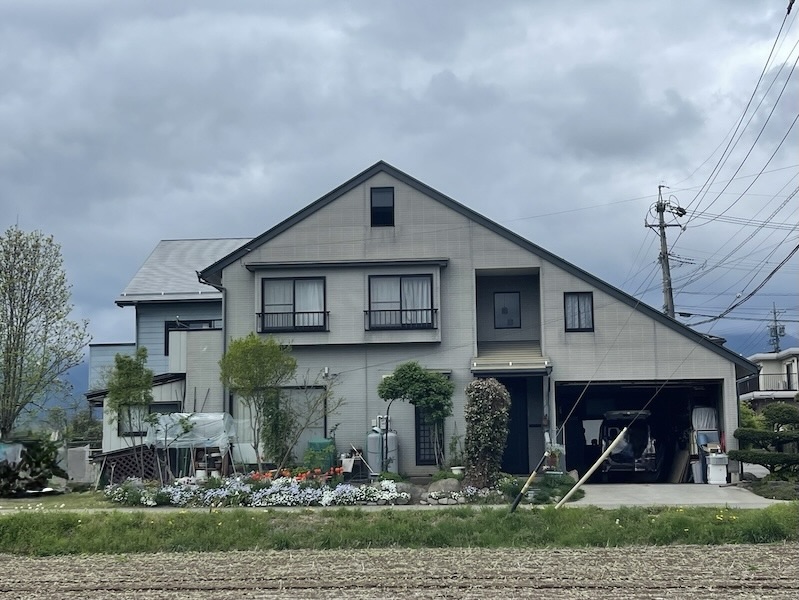 K様より外装工事のご依頼がありました!施工前と洗浄作業をレポート!|長野県上伊那郡