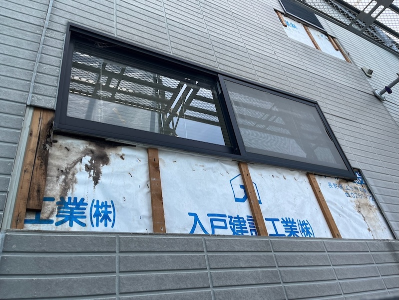長野県上伊那郡|傷んだ窯業系サイディングを部分的に張り替えました