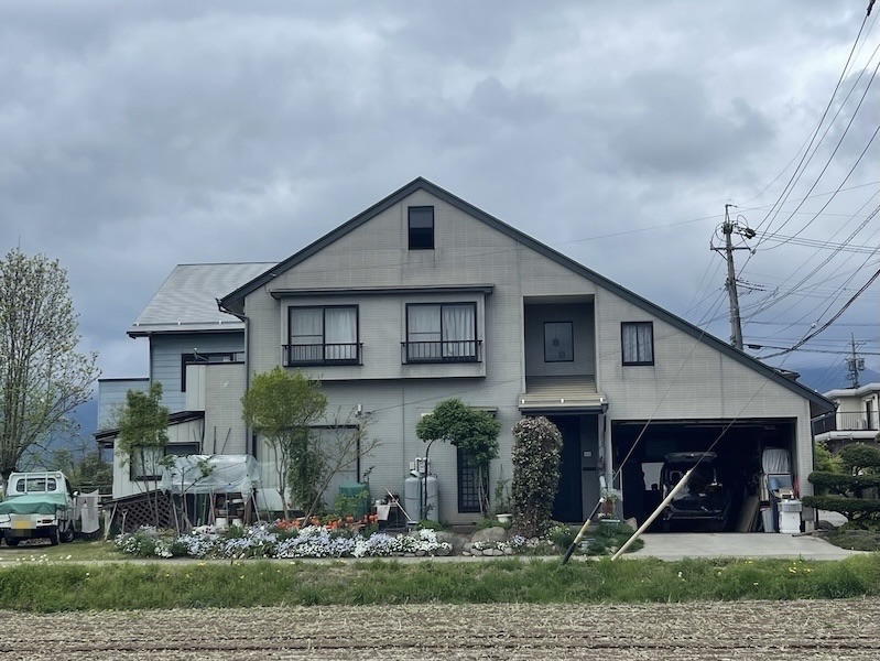 付帯部 軒天井の塗装と施工前・施工後をレポート|長野県上伊那郡