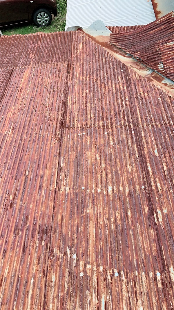 長野県須坂市　屋根塗装　折板屋根　現場調査