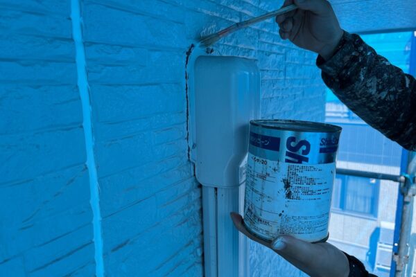長野県諏訪市　外壁・屋根塗装工事　ダメ込み作業とシール処理