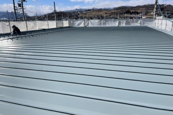長野県松本市　アパート屋根・外壁塗装工事　金属屋根は定期的に塗装しましょう！