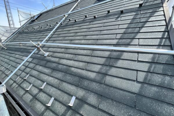 長野県上伊那郡　O様邸　屋根・外壁塗装工事　スレート屋根のひび割れ補修