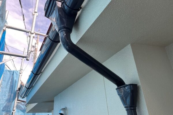 長野県塩尻市　T様邸　屋根塗装・外壁塗装工事　付帯部　軒樋の塗装