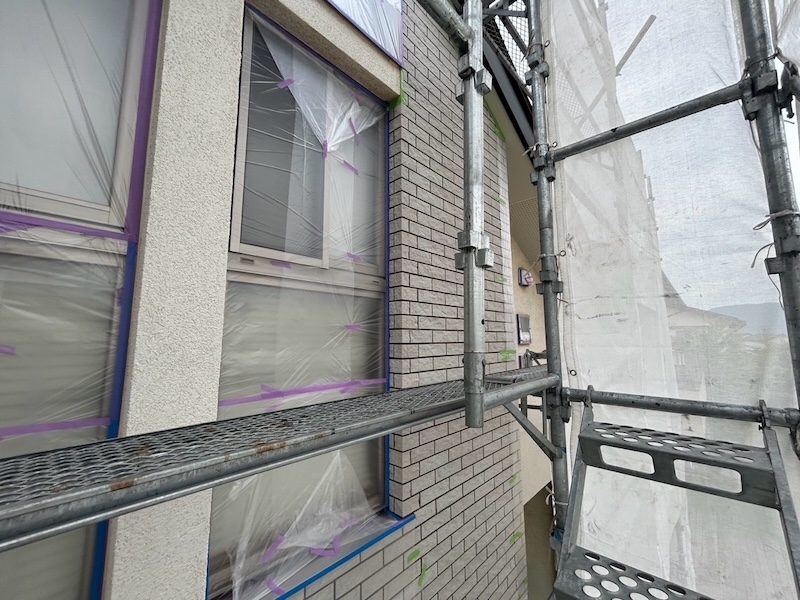 長野県松本市｜塗装前の養生作業！養生は塗装の品質に影響します。