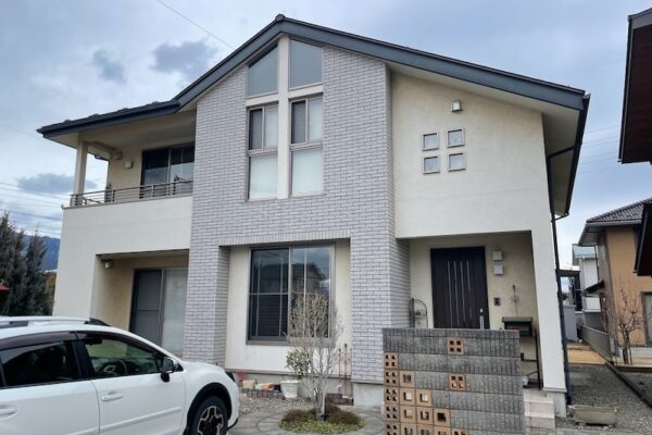 長野県松本市 Y様邸 屋根塗装・外壁塗装工事「汚れが気になっていましたが、それに合う塗料を勧めてくれました」