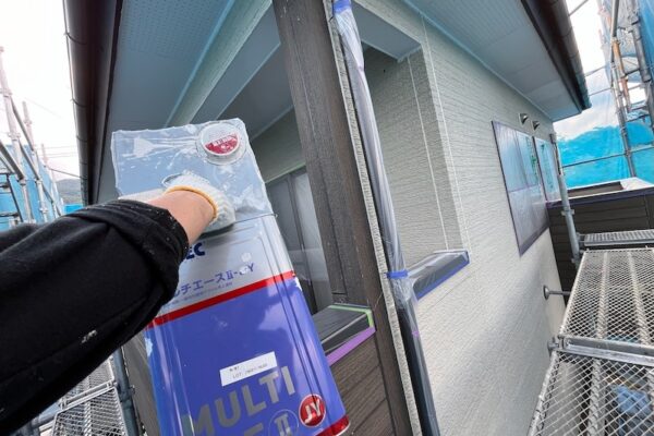 軒天井をマルチエースⅡ-Yで塗装しました｜長野県上伊那郡辰野町