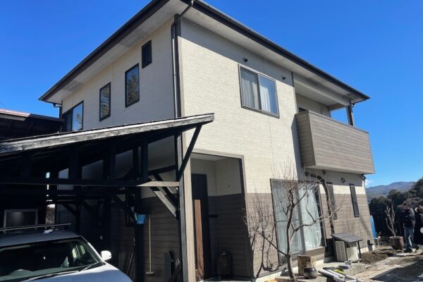 長野県上伊那郡辰野町 K様邸 屋根塗装・外壁塗装工事「塗料の提案や工事の進捗などいつも声をかけてくれて安心して任せることができました」