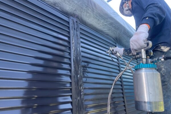 雨戸は吹き付け塗装で仕上げました！｜長野県松本市