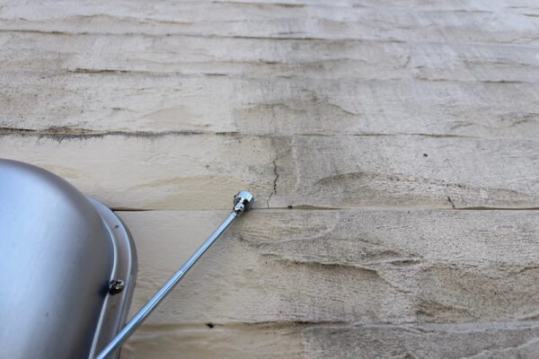 長野県松本市｜クラックは目視だけで判断できない？打診検査と高圧洗浄までをレポート！