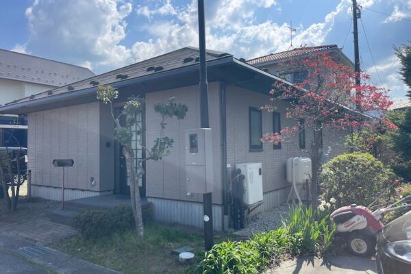 長野県松本市 Y様邸 平屋の外壁塗装工事「汚れが気になってお願いしました。きれいな外観になってよかったです。」