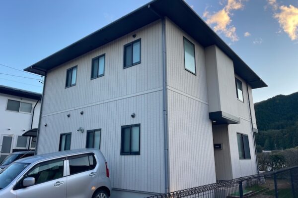 長野県塩尻市 A様邸 外壁塗装工事「他社と比較して提案力が良かった。養生期間もしっかり取っていただき、ていねい感があった。」